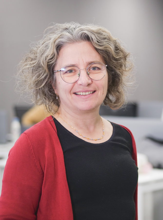 photo (portrait) de Karine Seymour, CEO d'AvriomedTech