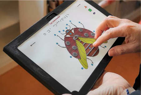 image du prototype du dessin en relief interactif sur tablette